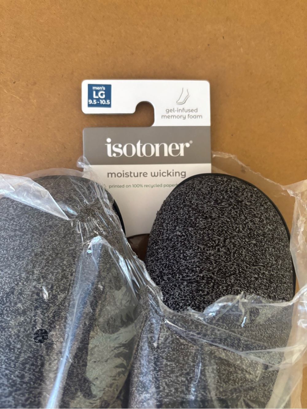 isotoner Black Men’s Slip-On Memory Foam House Slippers Size 9.5-10.5 - Picture 3 of 5